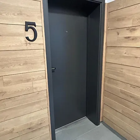 Apartment South Cu Statie Ihunt Ev